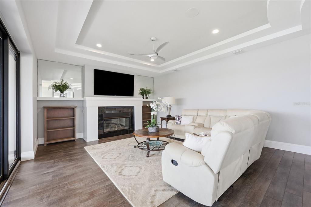 12102 MONTALCINO CIRCLE