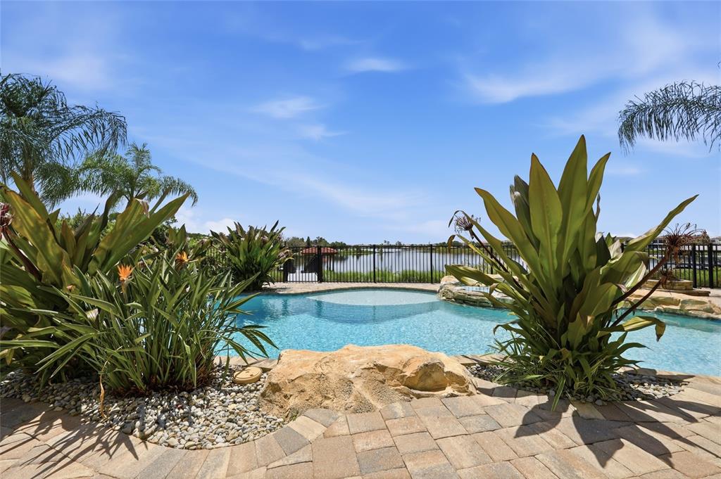 12102 MONTALCINO CIRCLE