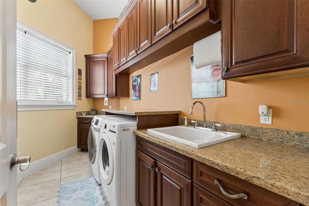 1516 SUNSET POINTE PLACE