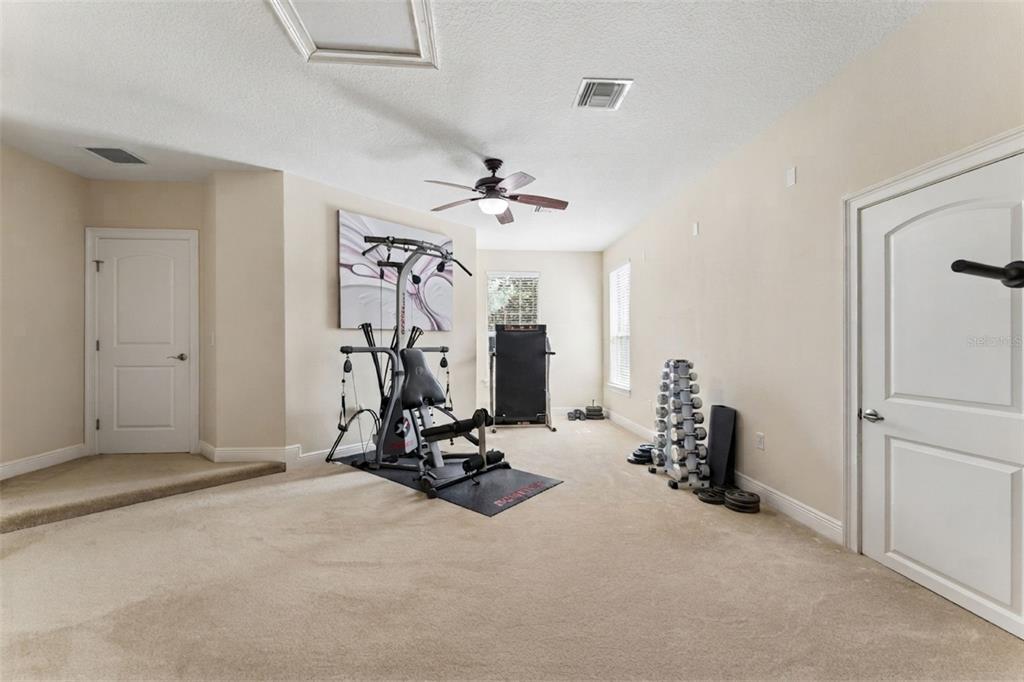 1516 SUNSET POINTE PLACE