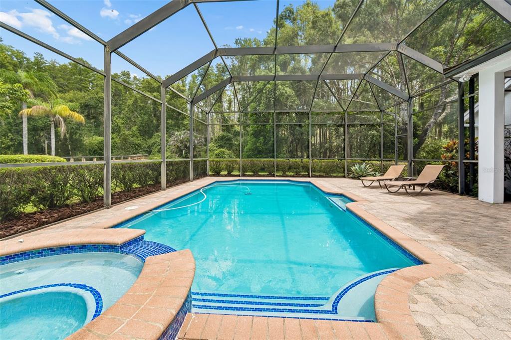 21105 LAKE VIENNA DRIVE