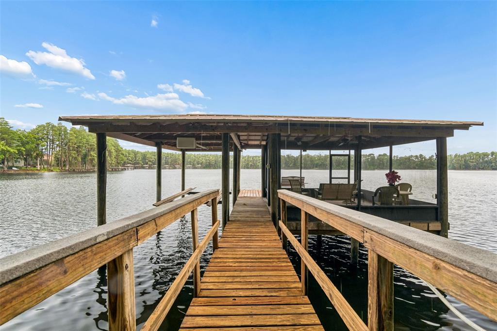 21105 LAKE VIENNA DRIVE