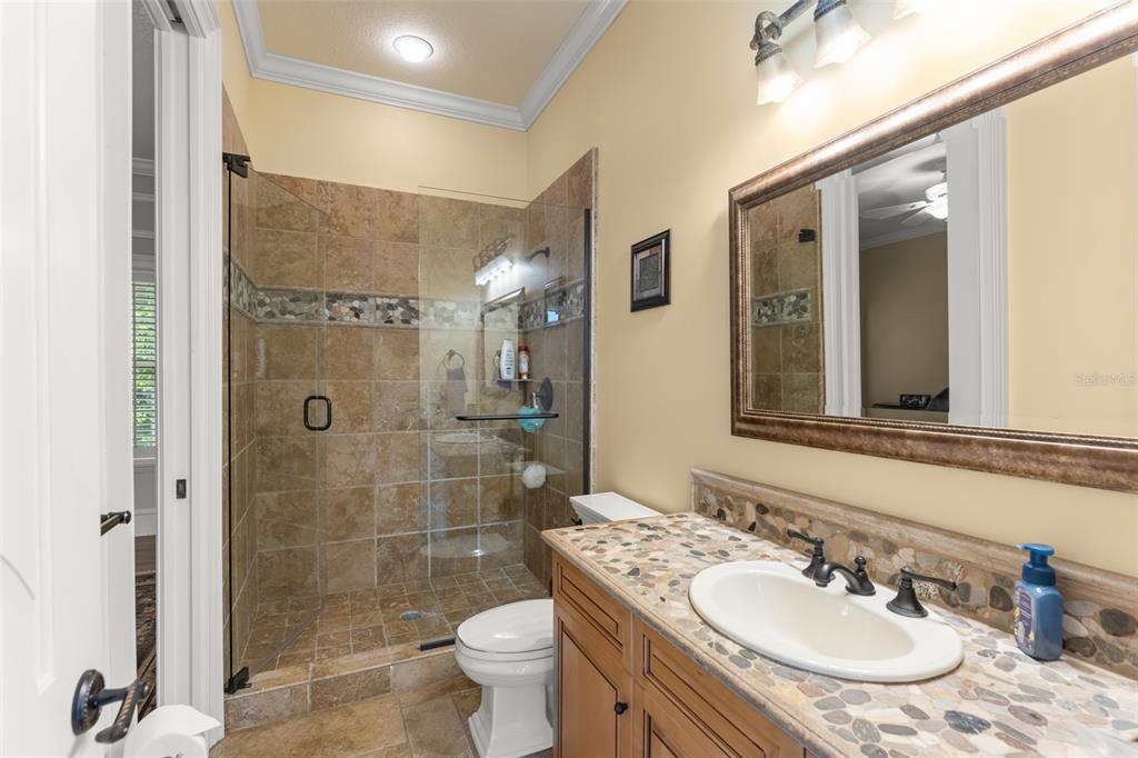 6055 LOUISE COVE DRIVE