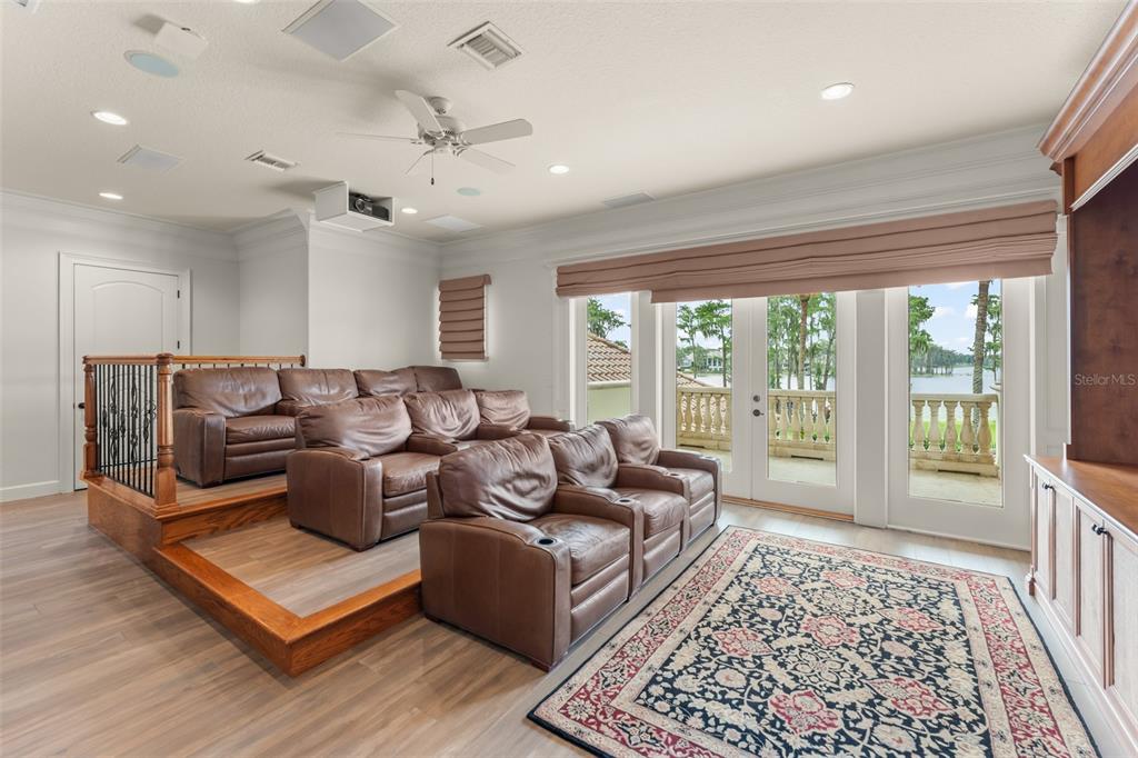6055 LOUISE COVE DRIVE