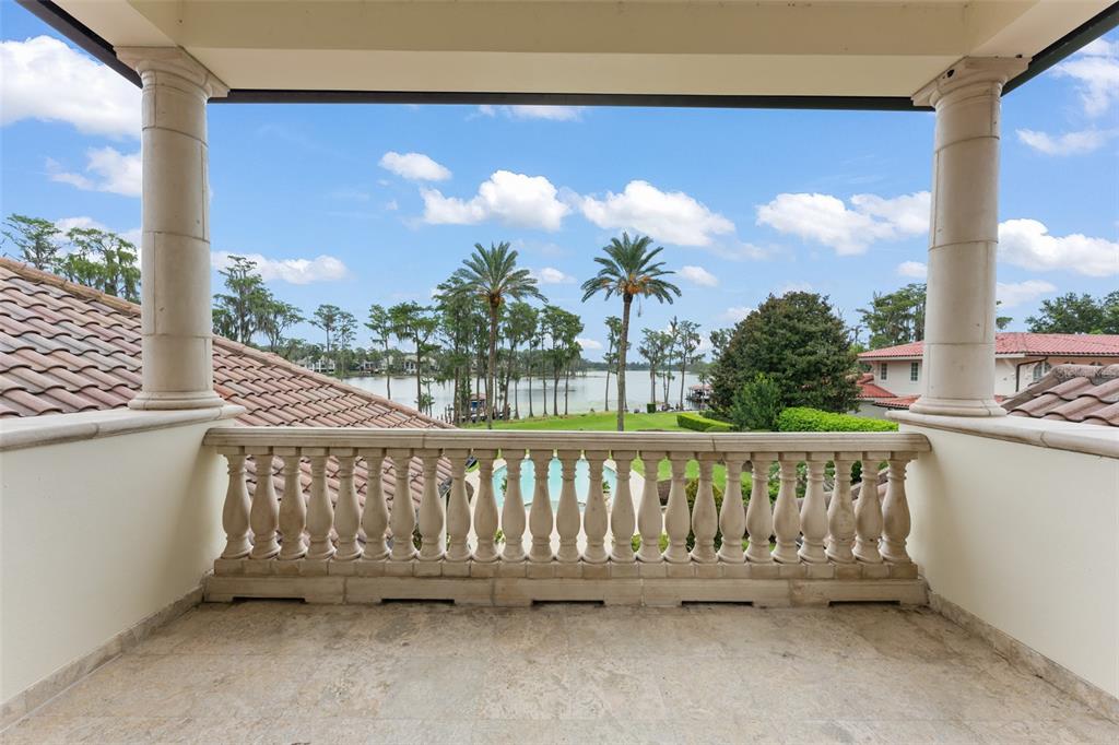 6055 LOUISE COVE DRIVE