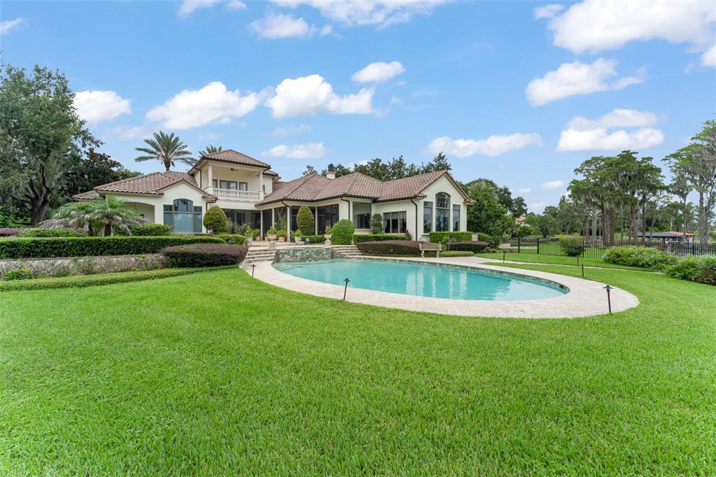 6055 LOUISE COVE DRIVE