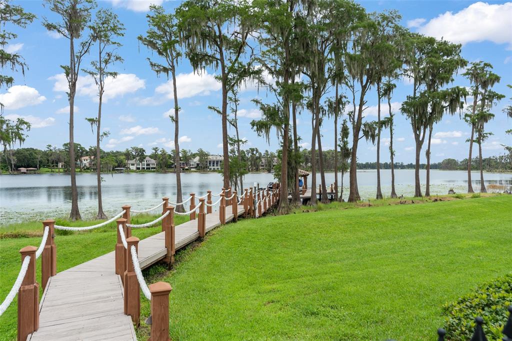 6055 LOUISE COVE DRIVE