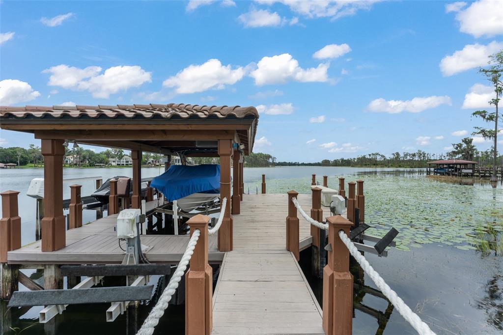 6055 LOUISE COVE DRIVE