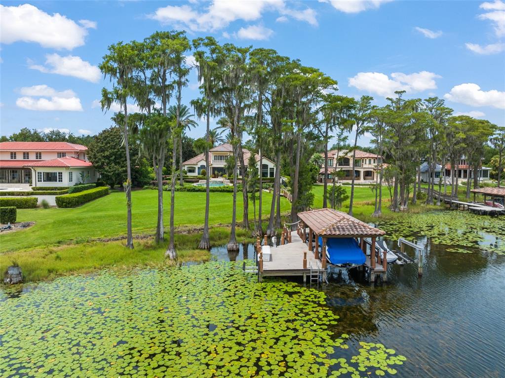 6055 LOUISE COVE DRIVE