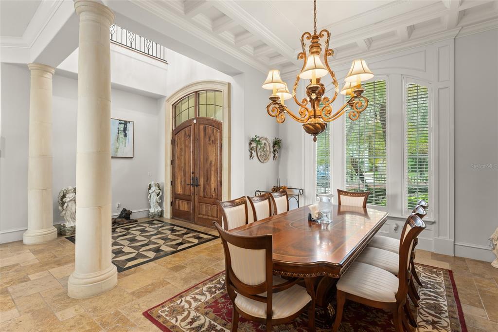 6055 LOUISE COVE DRIVE