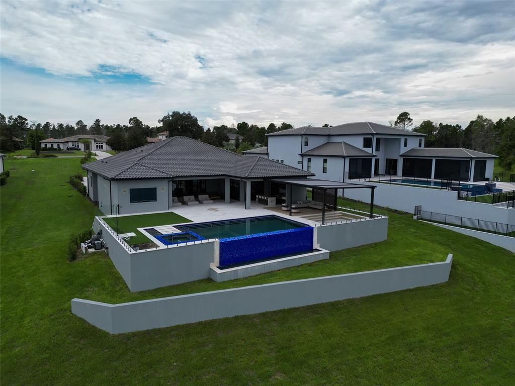 15125 PENDIO DRIVE
