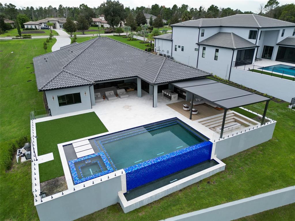 15125 PENDIO DRIVE
