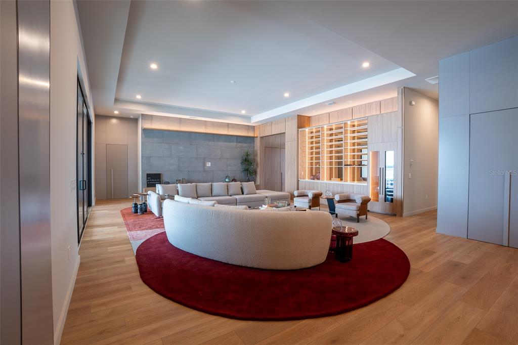 15125 PENDIO DRIVE
