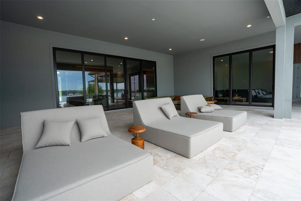 15125 PENDIO DRIVE