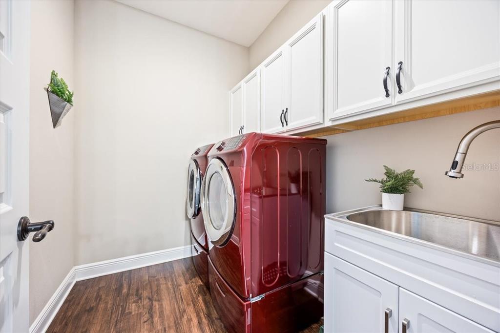 10043 LITTLE ALCOVE LOOP