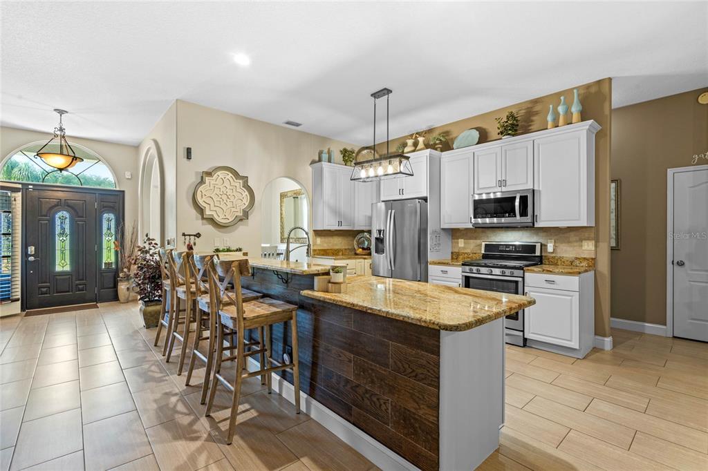 11516 LYONS COURT