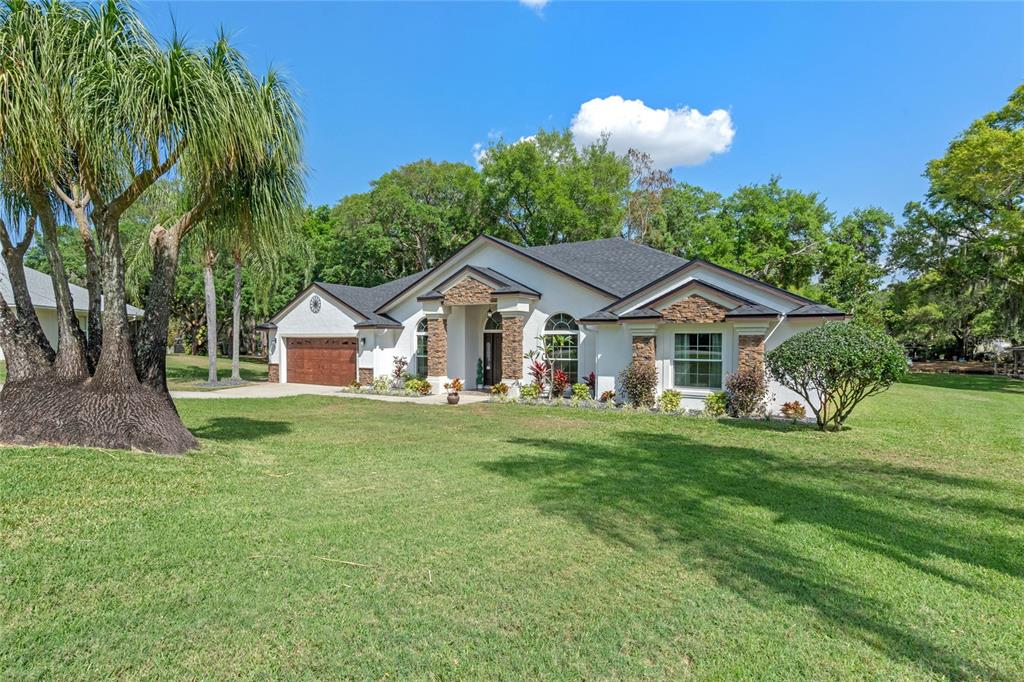 11516 LYONS COURT