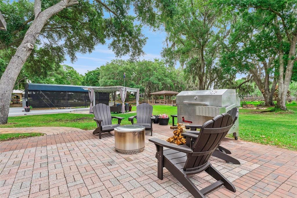 11516 LYONS COURT