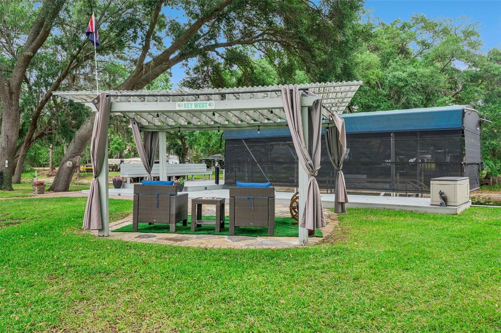 11516 LYONS COURT