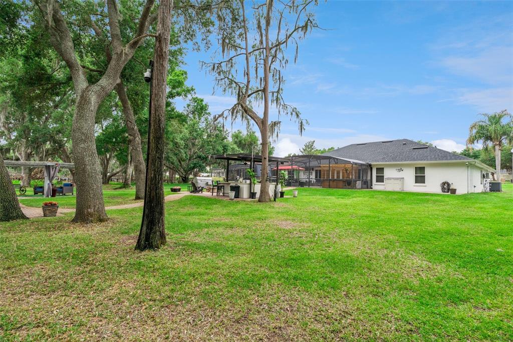 11516 LYONS COURT