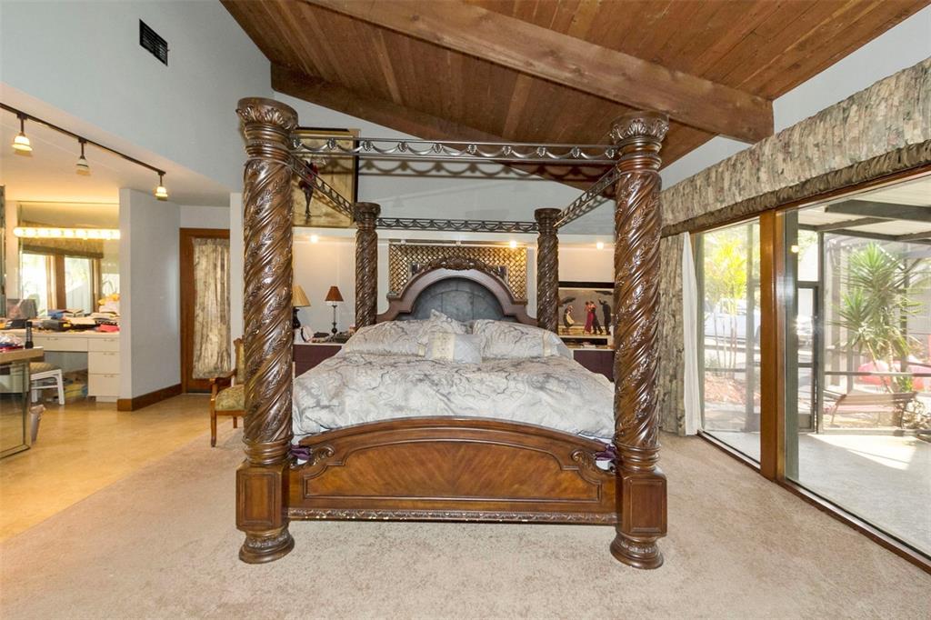 5575 ALLIGATOR LAKE ROAD