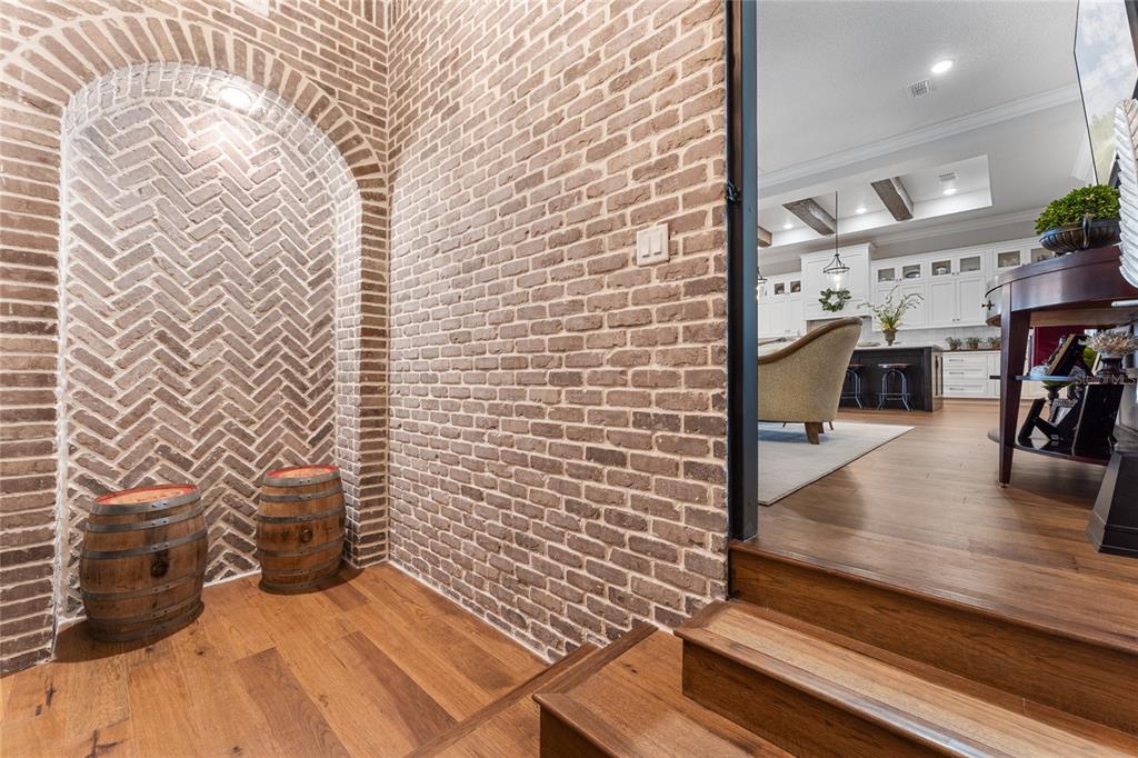 3167 WHISPER WIND DRIVE