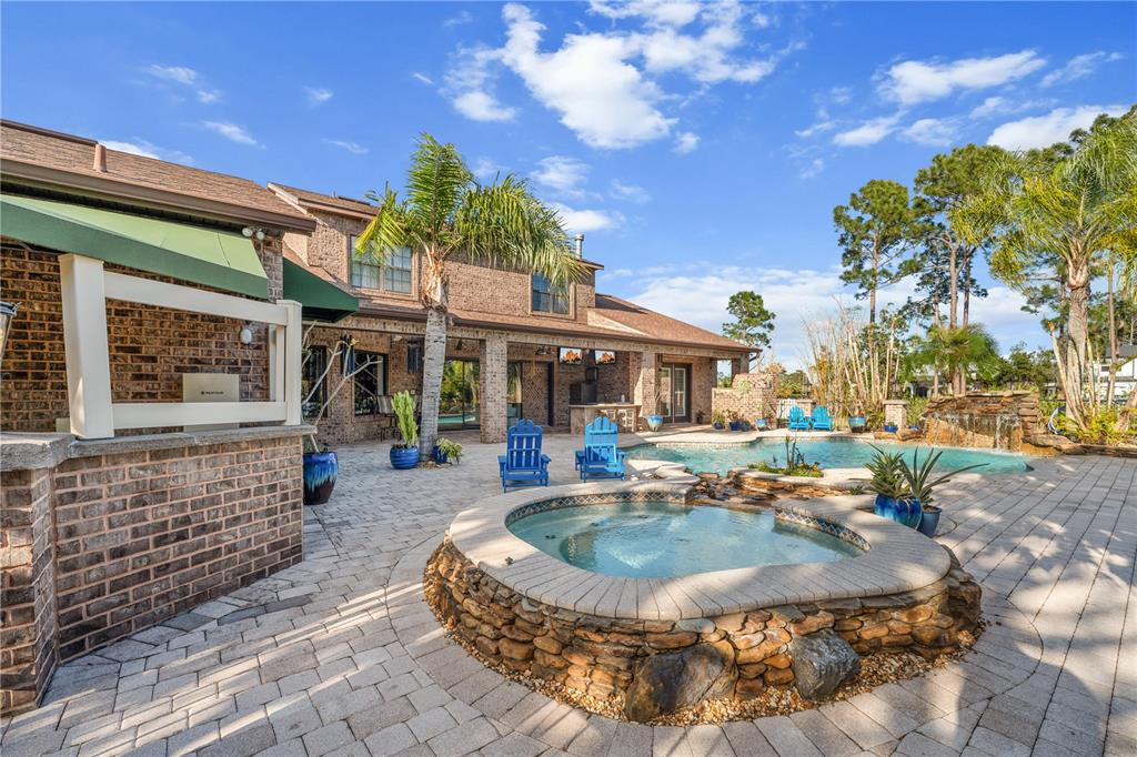 6900 RANCHERO COURT
