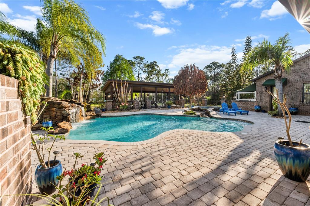 6900 RANCHERO COURT
