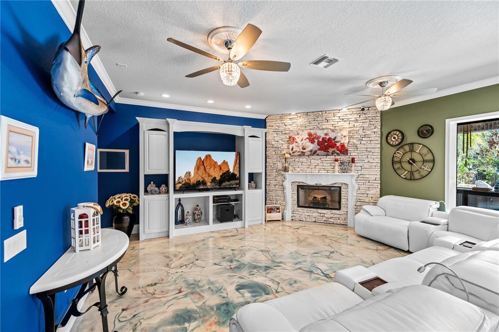 6900 RANCHERO COURT