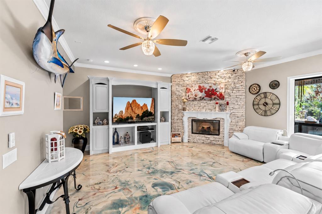 6900 RANCHERO COURT