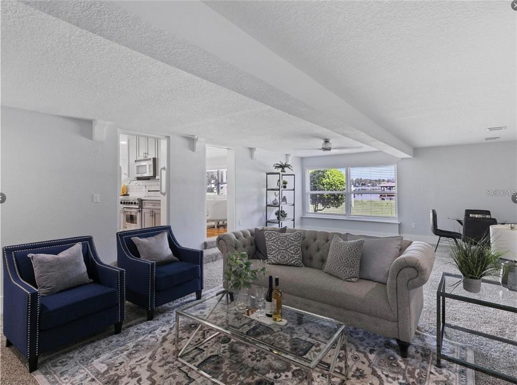 212 W 1ST AVENUE