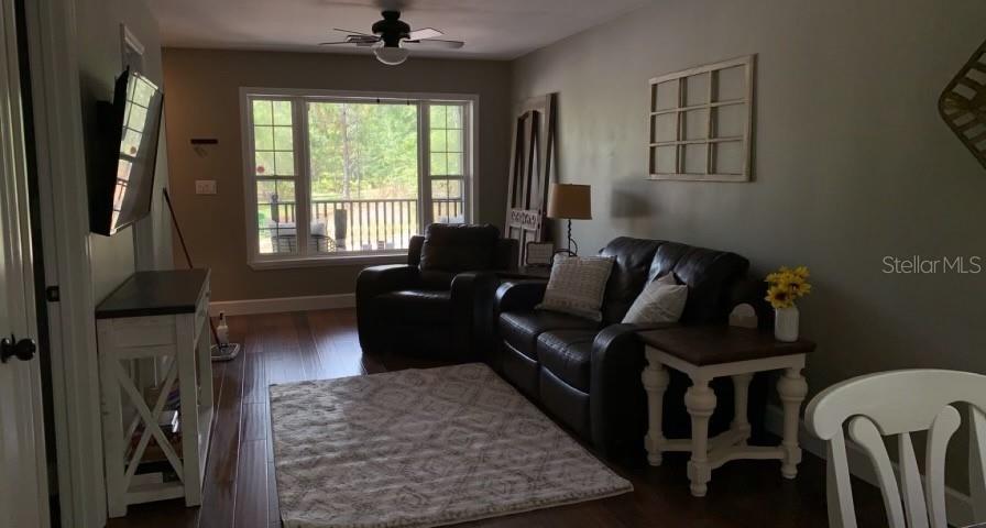 7152 SANDY LANE