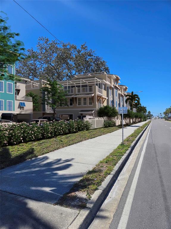 16 OUTLOOK WAY UNIT 9