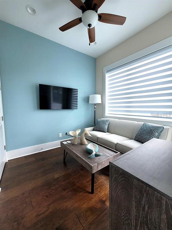 16 OUTLOOK WAY UNIT 9
