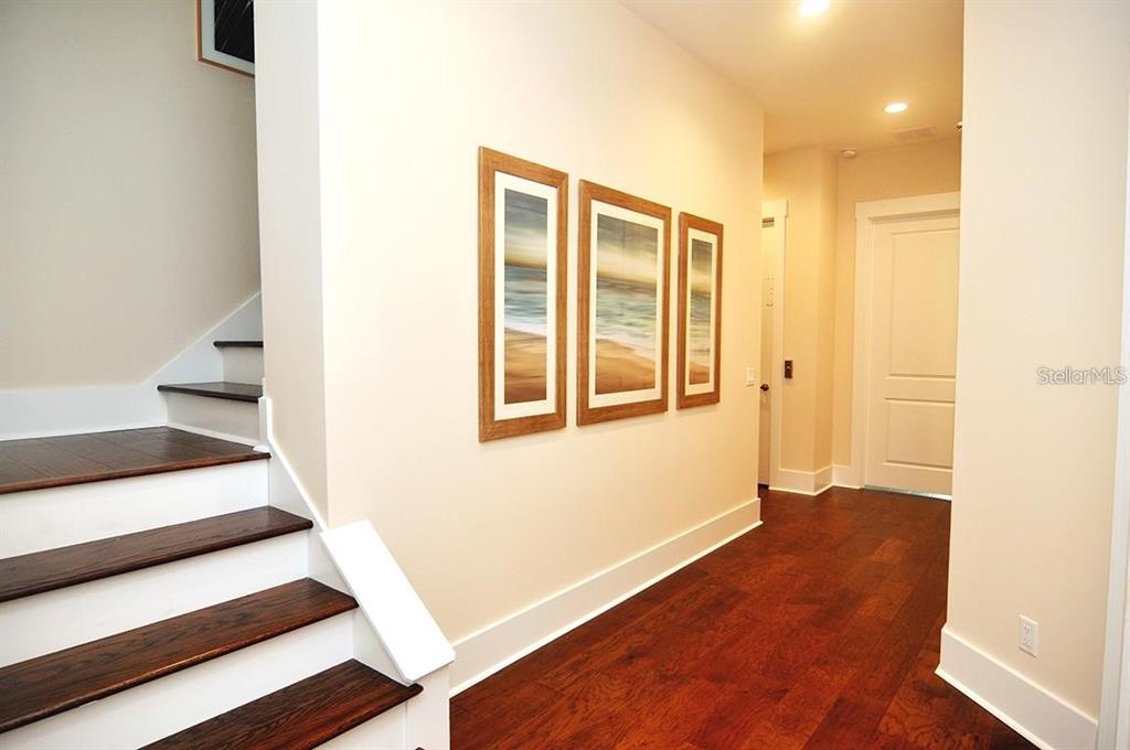 16 OUTLOOK WAY UNIT 9