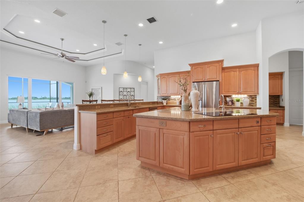 3215 GULF CITY ROAD