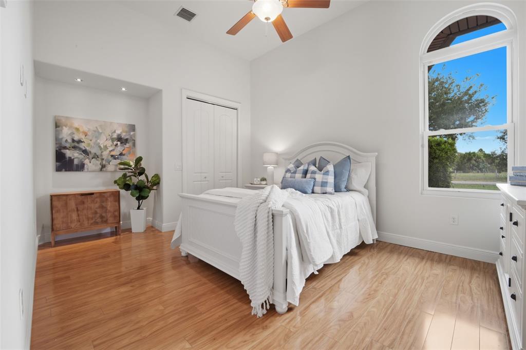 3215 GULF CITY ROAD