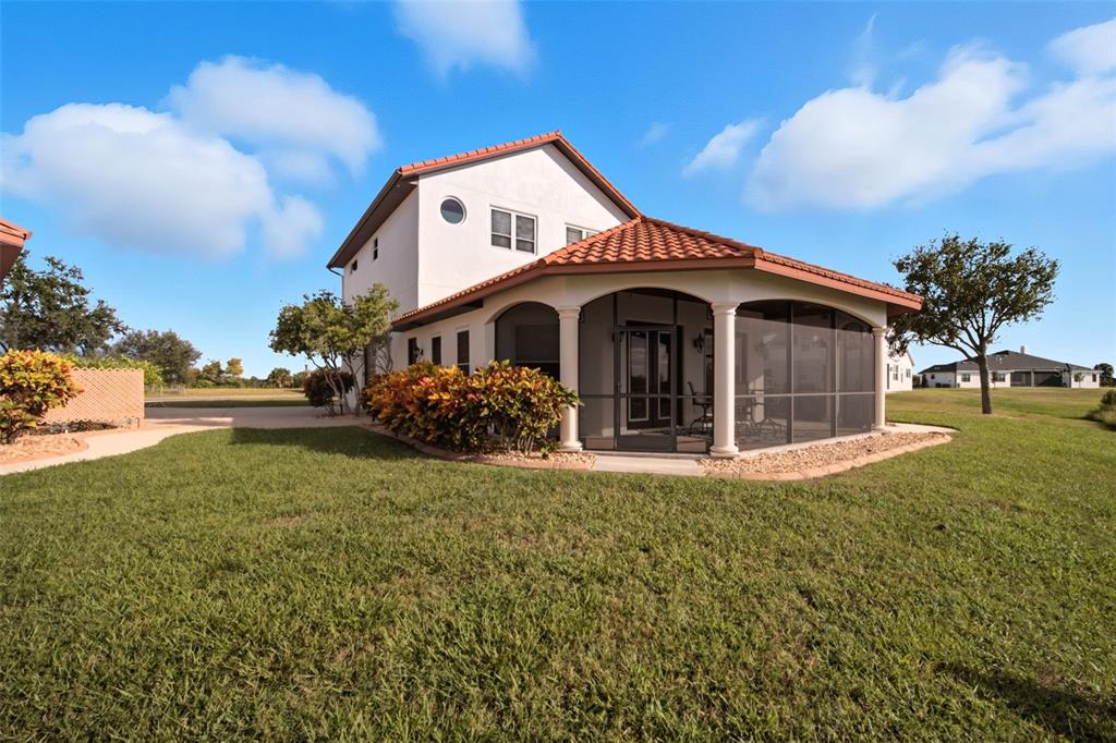3215 GULF CITY ROAD