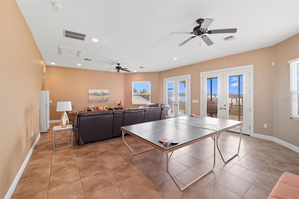 3215 GULF CITY ROAD