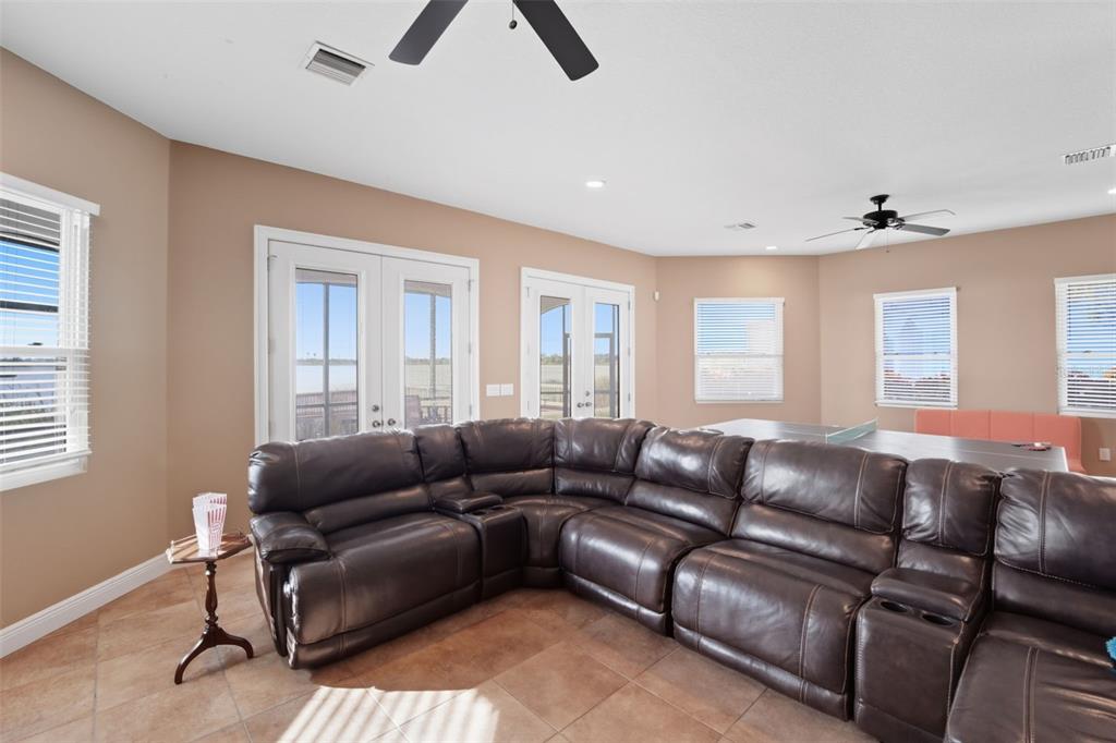 3215 GULF CITY ROAD