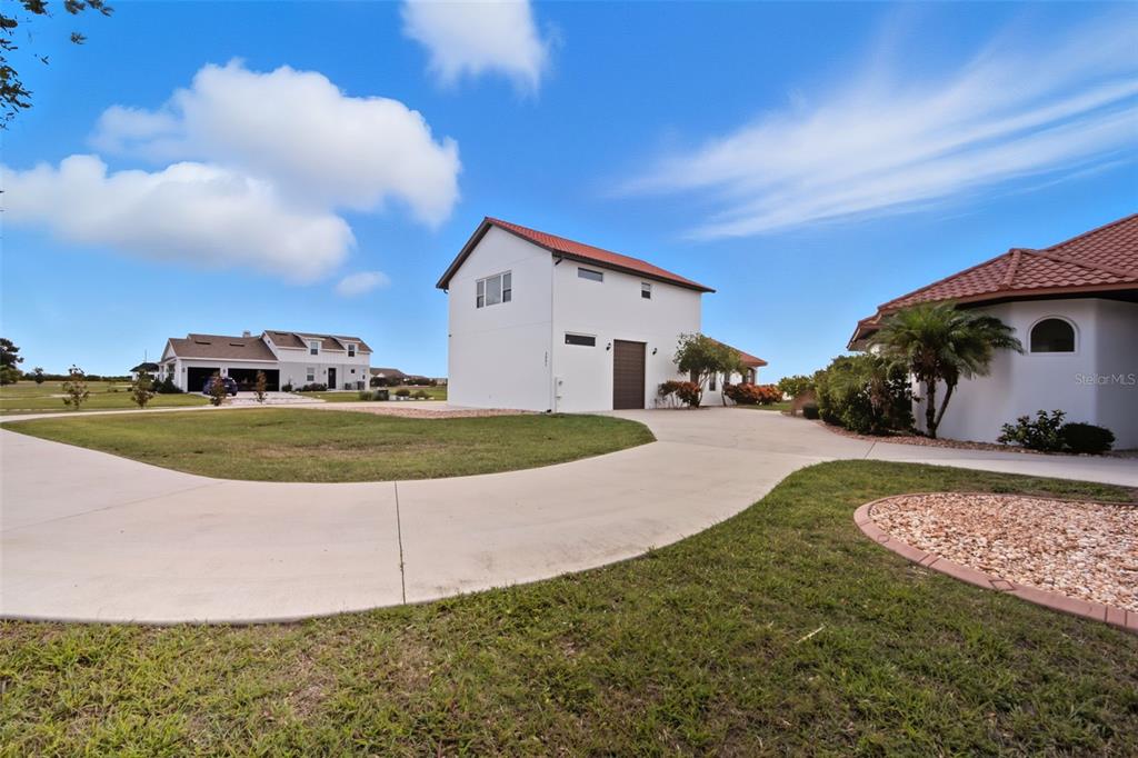 3215 GULF CITY ROAD