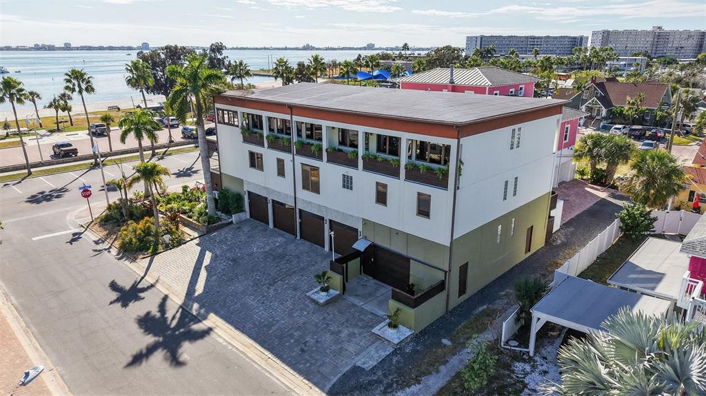 5659 SHORE BOULEVARD S