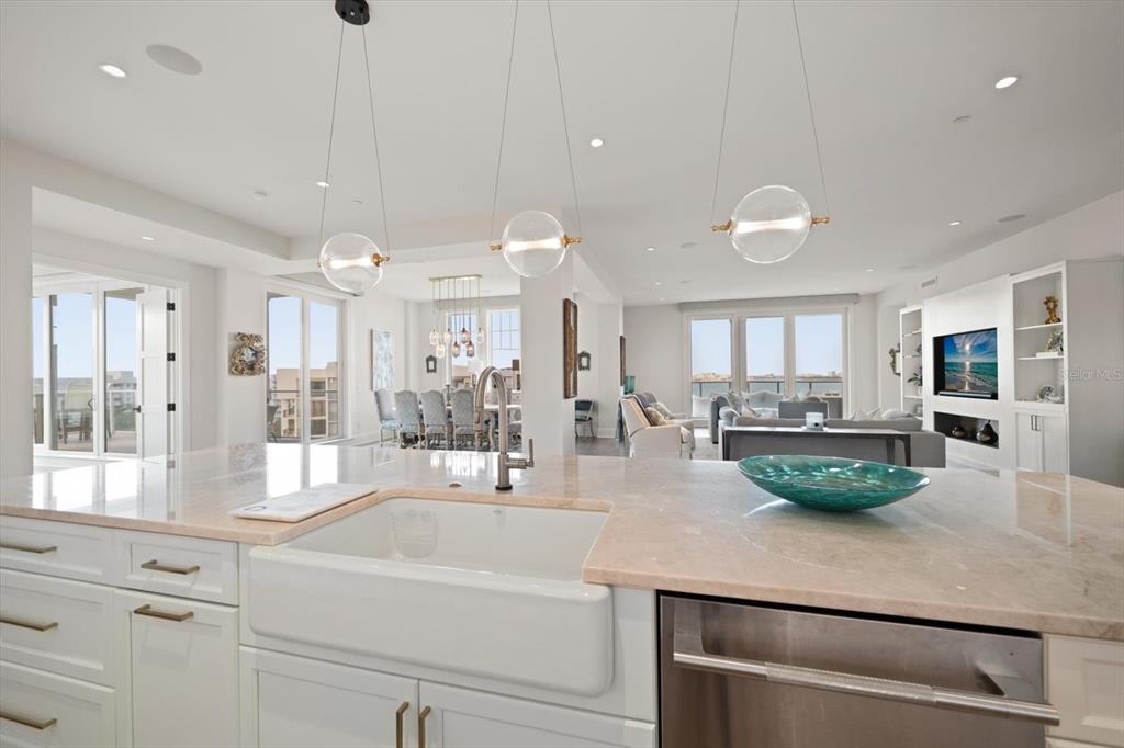8 PALM TERRACE UNIT 605