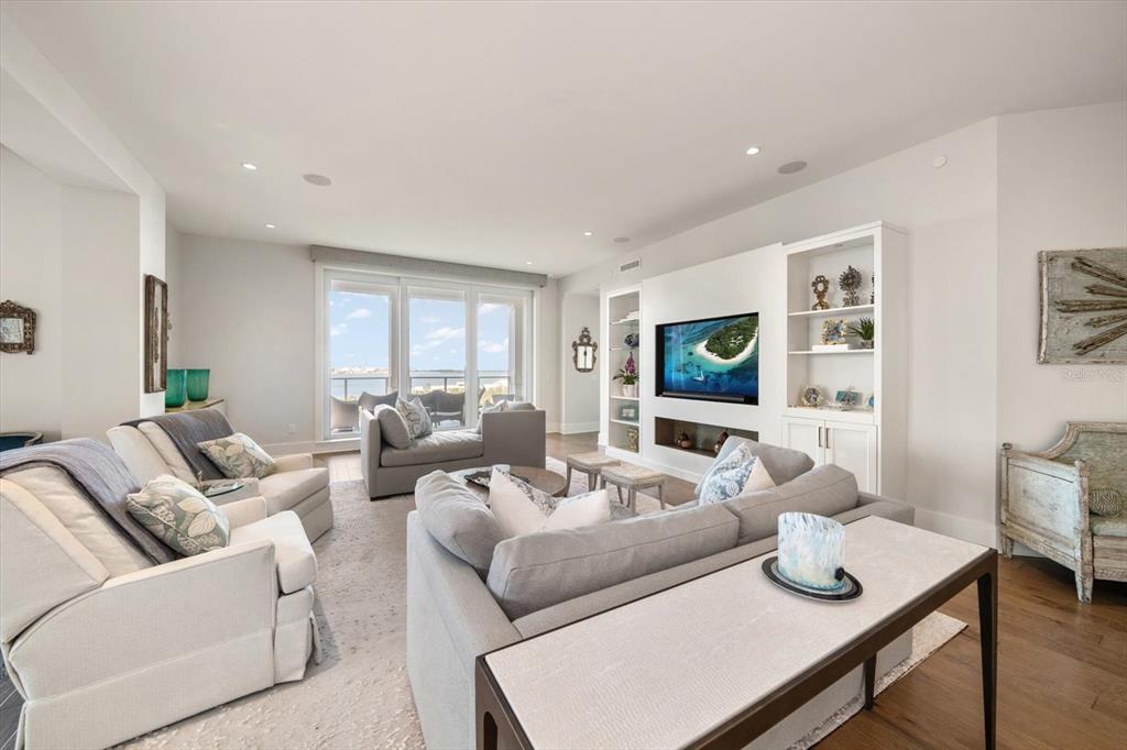 8 PALM TERRACE UNIT 605