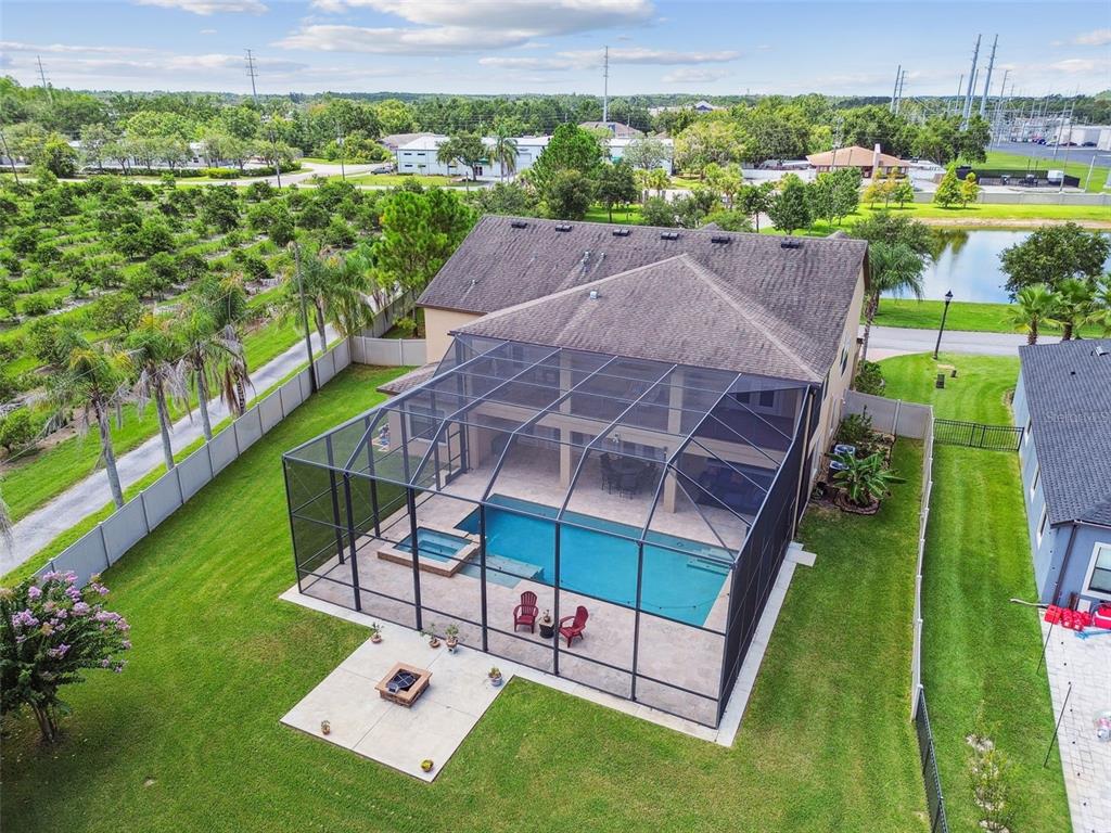 2566 LAKE MANOR DRIVE