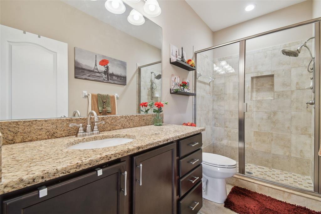 2566 LAKE MANOR DRIVE