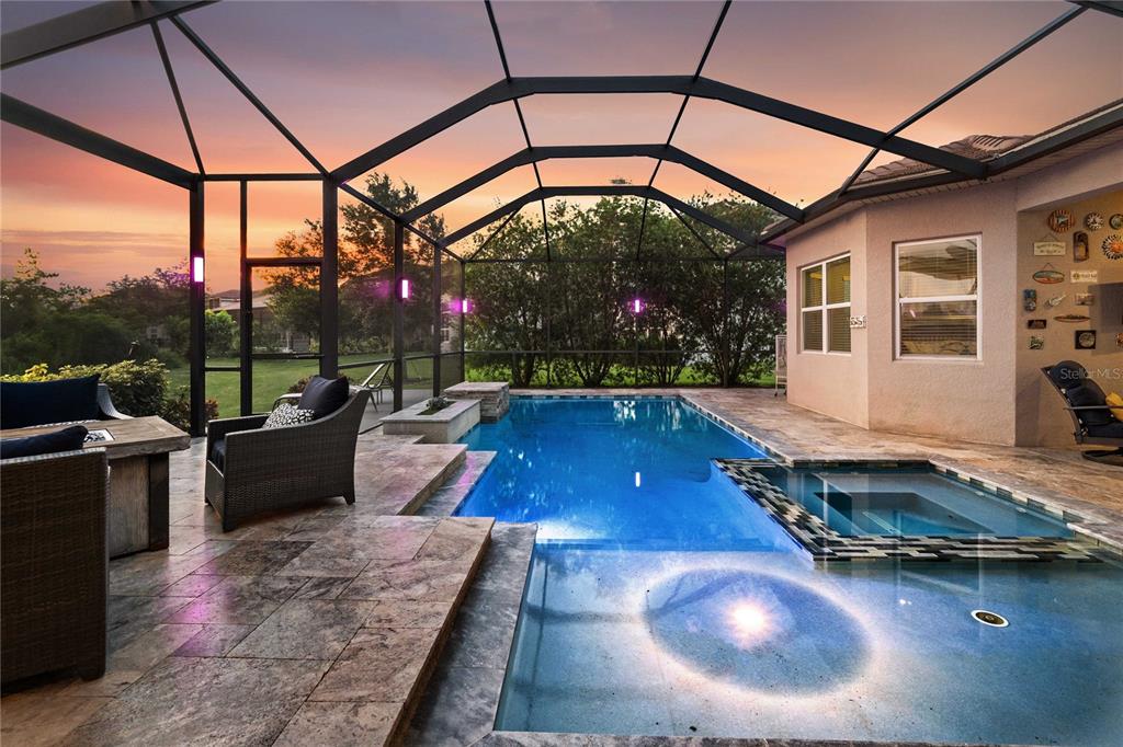 2611 COCO PALM CIRCLE