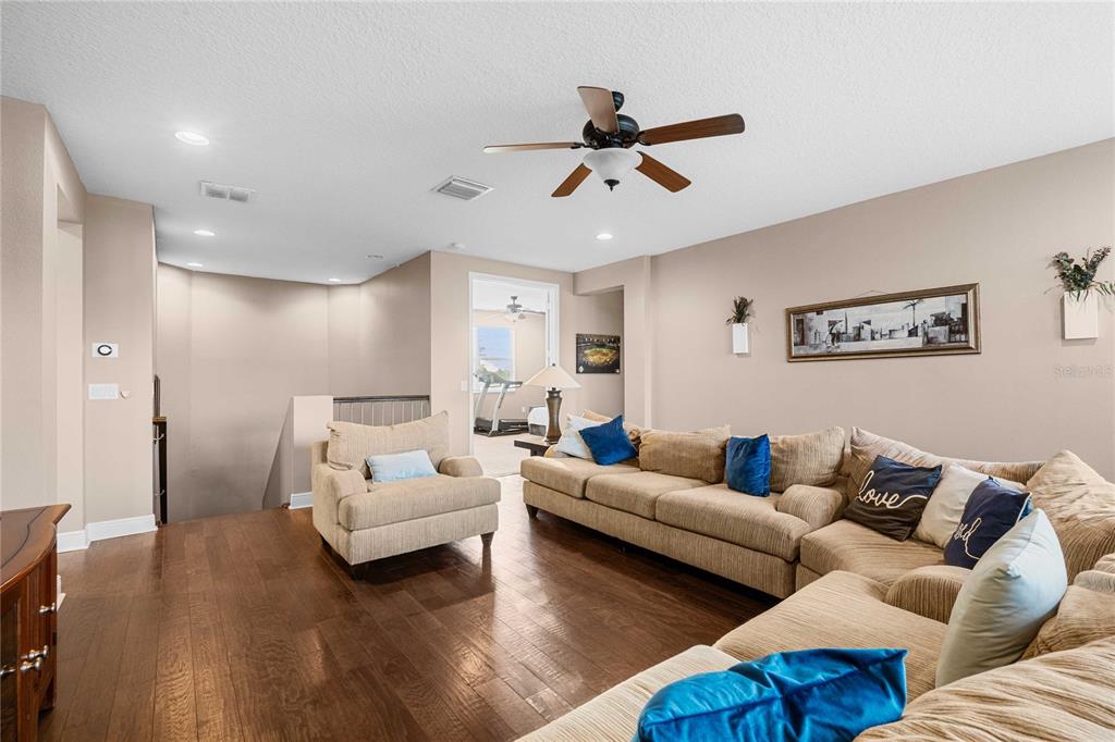 2611 COCO PALM CIRCLE
