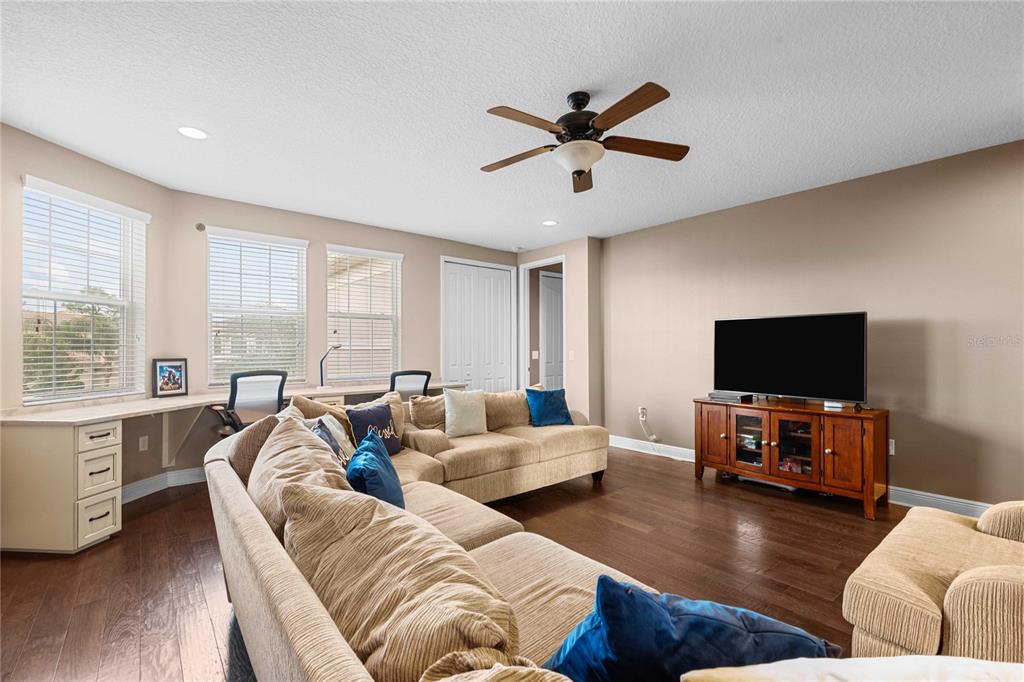 2611 COCO PALM CIRCLE