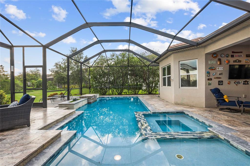 2611 COCO PALM CIRCLE